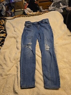 041026 Old Navy Jeans Super Skinny High Rise Distressed Blue Pockets . Rockstar.
